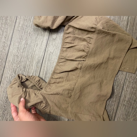 BROWN RUFFLE CROP TOP - Picture 5 of 6